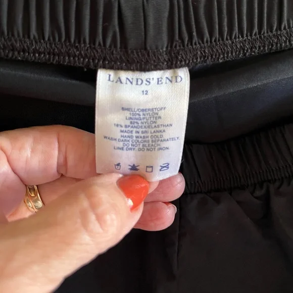 🌸5 for $20 Sale 🌸Land’s End Swim Shorts with build in pantiesexcellent condition - Picture 3 of 5